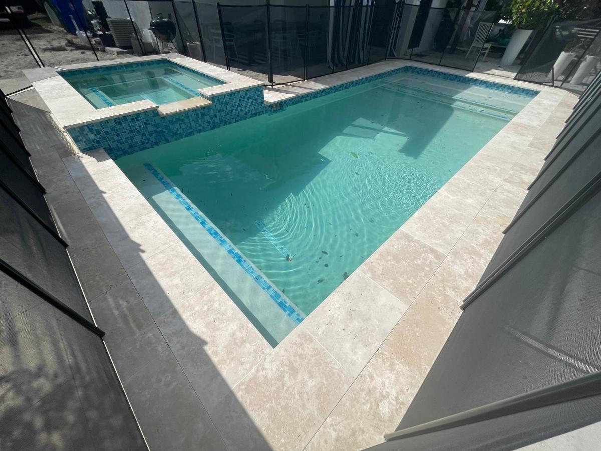 Miami Design District 4 Bedroom Pool Home Exterior photo